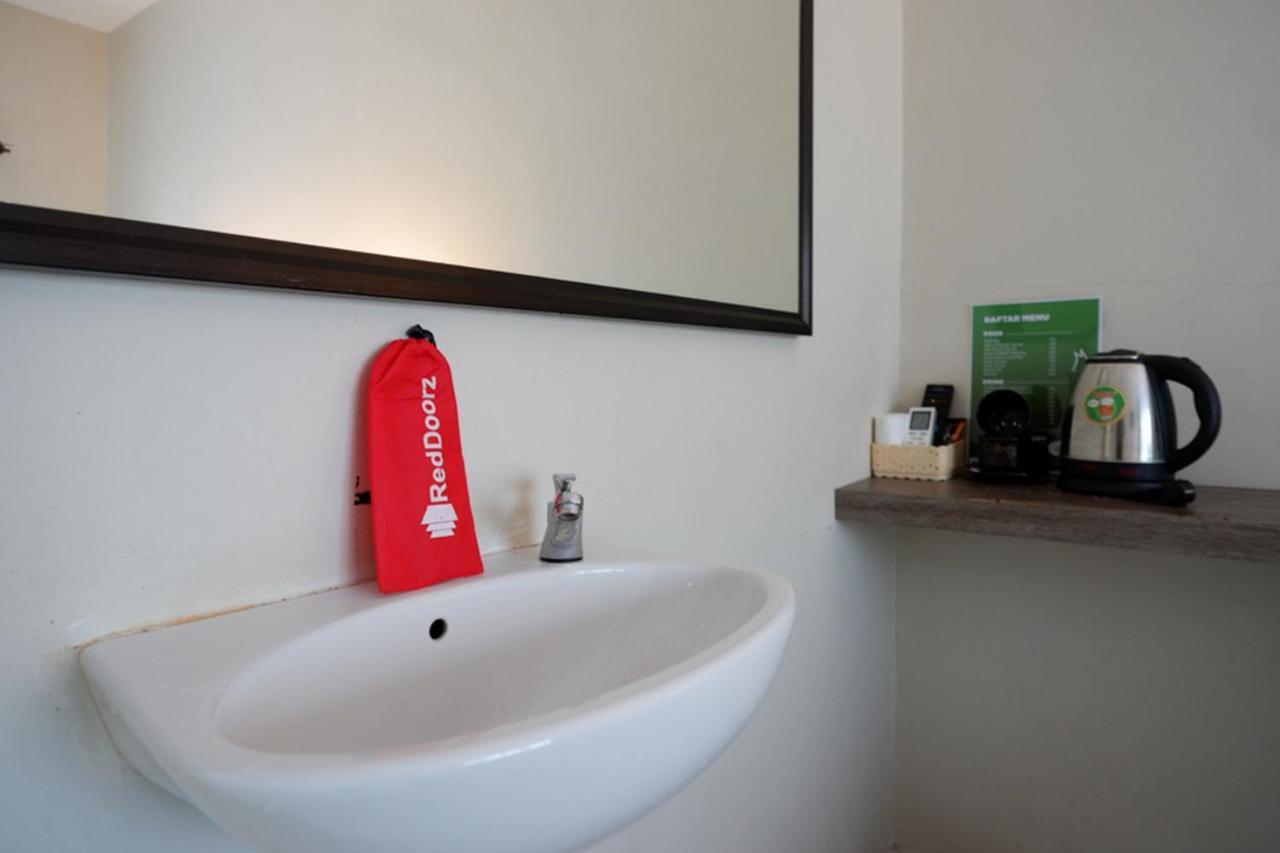Reddoorz Syariah At Jalan Jenderal Sudirman Palopo Hotell Eksteriør bilde