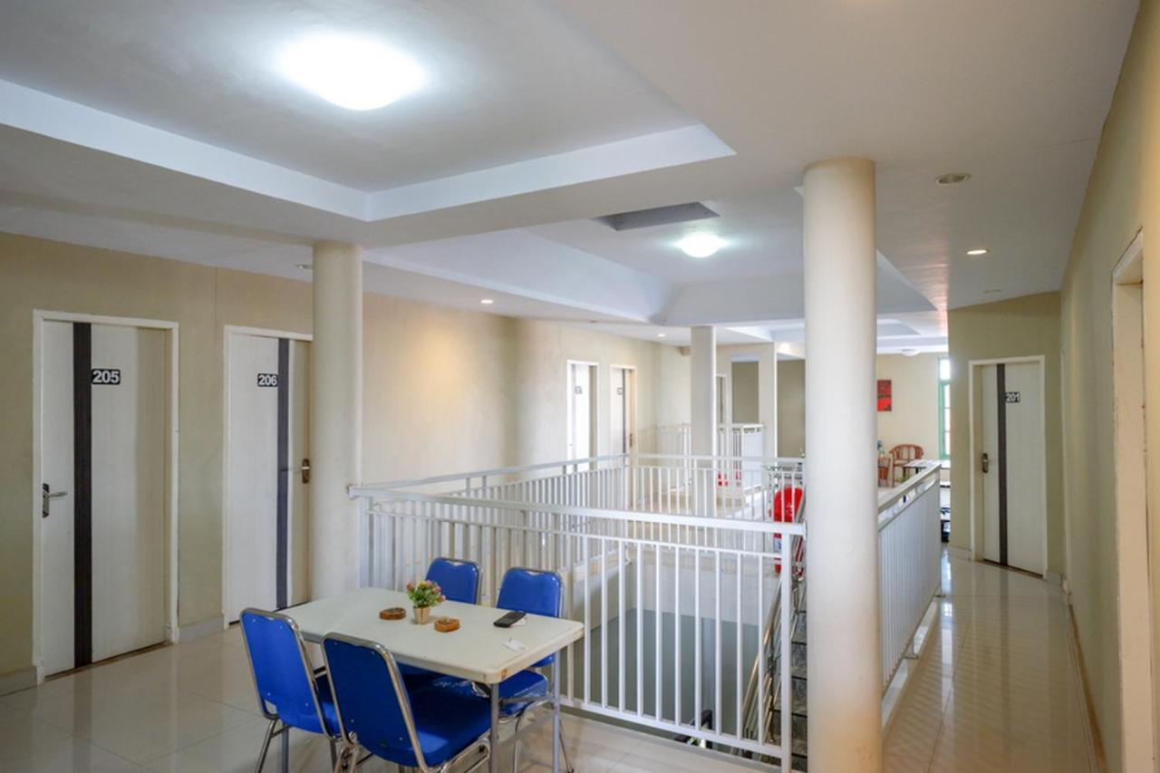 Reddoorz Syariah At Jalan Jenderal Sudirman Palopo Hotell Eksteriør bilde